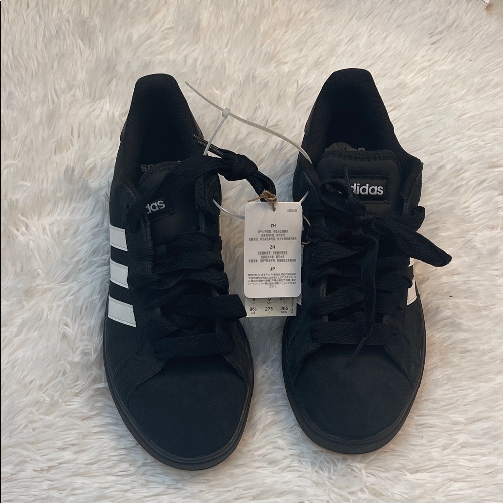 Adidas men Classic Black Sneakers with White Stripes New size 9.5